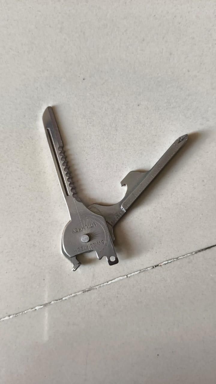 8 in 1 Key Shaped Multitool r3fvcs-m6